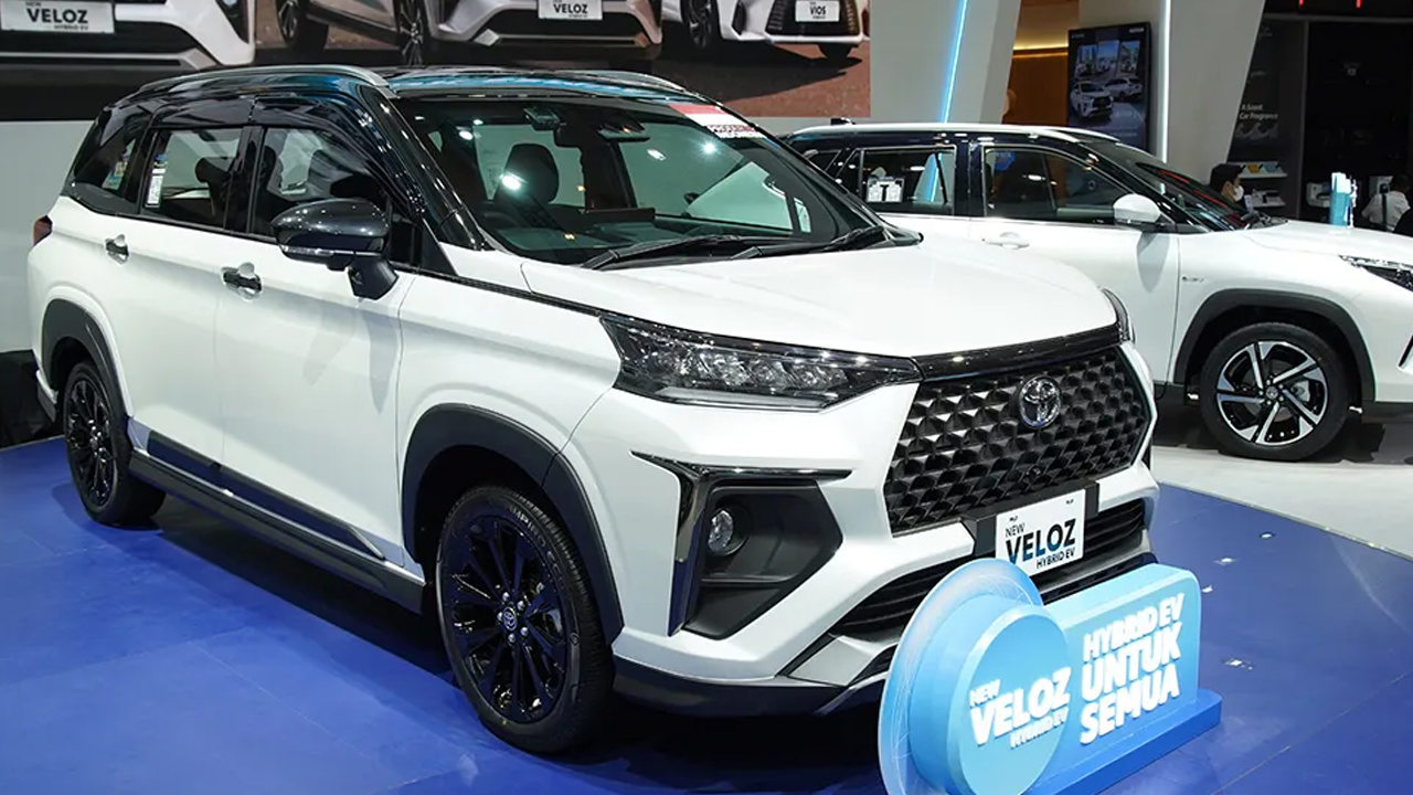 Rahasia Konsumsi Bensin Lebih Irit, Kuy Bedah Fitur dan Teknologi Mobil Hybrid Toyota
