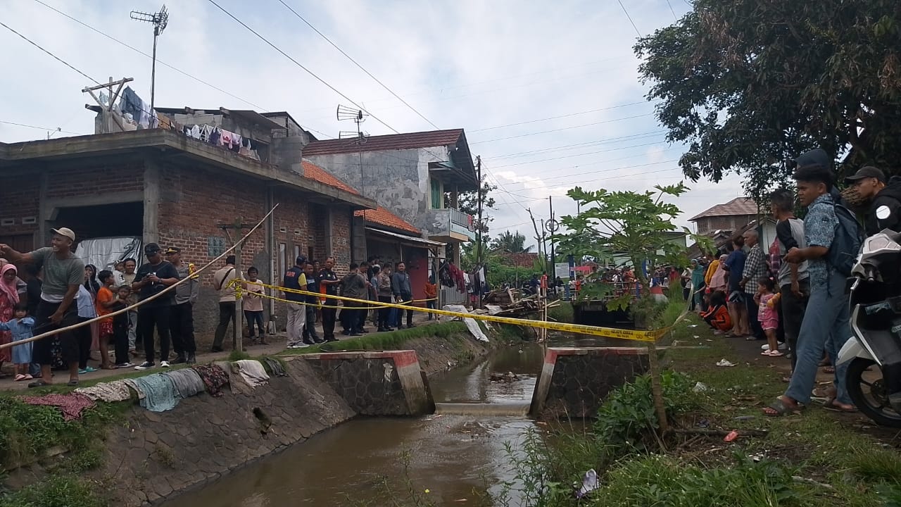 Geger! Mayat Bayi Ditemukan di Sungai Cikunten Kota Tasikmalaya, Sempat Dikira Boneka 