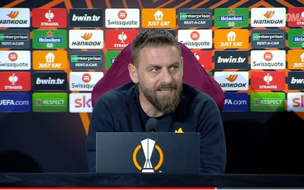 Daniele De Rossi Tak Gentar Hadapi Leverkusen yang Tak Terkalahkan: Ada Tim yang Membuat Mereka Kesulitan