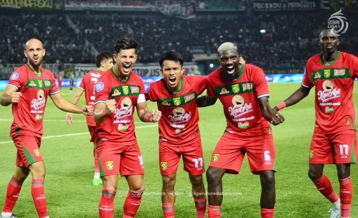 Persebaya Boyong 21 Pemain untuk Lawan Malut United di Jakarta, Paul Munster Siapkan Senjata Rahasia