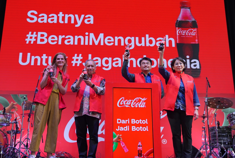 Coca-Cola Luncurkan Botol 100 Persen rPET di Indonesia