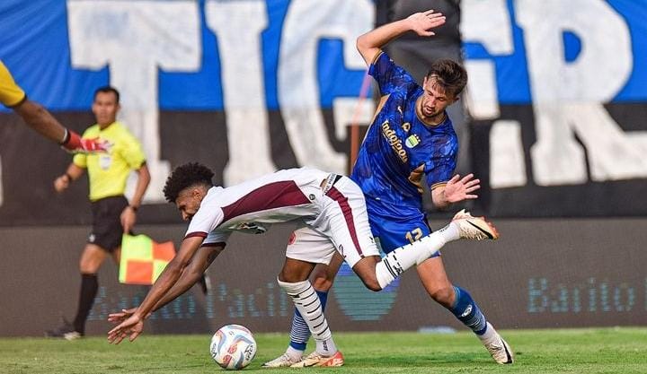 2 Pemain Persib Dipastikan Absen Lawan Malut United, Bojan Hodak Jelaskan Perkembangannya