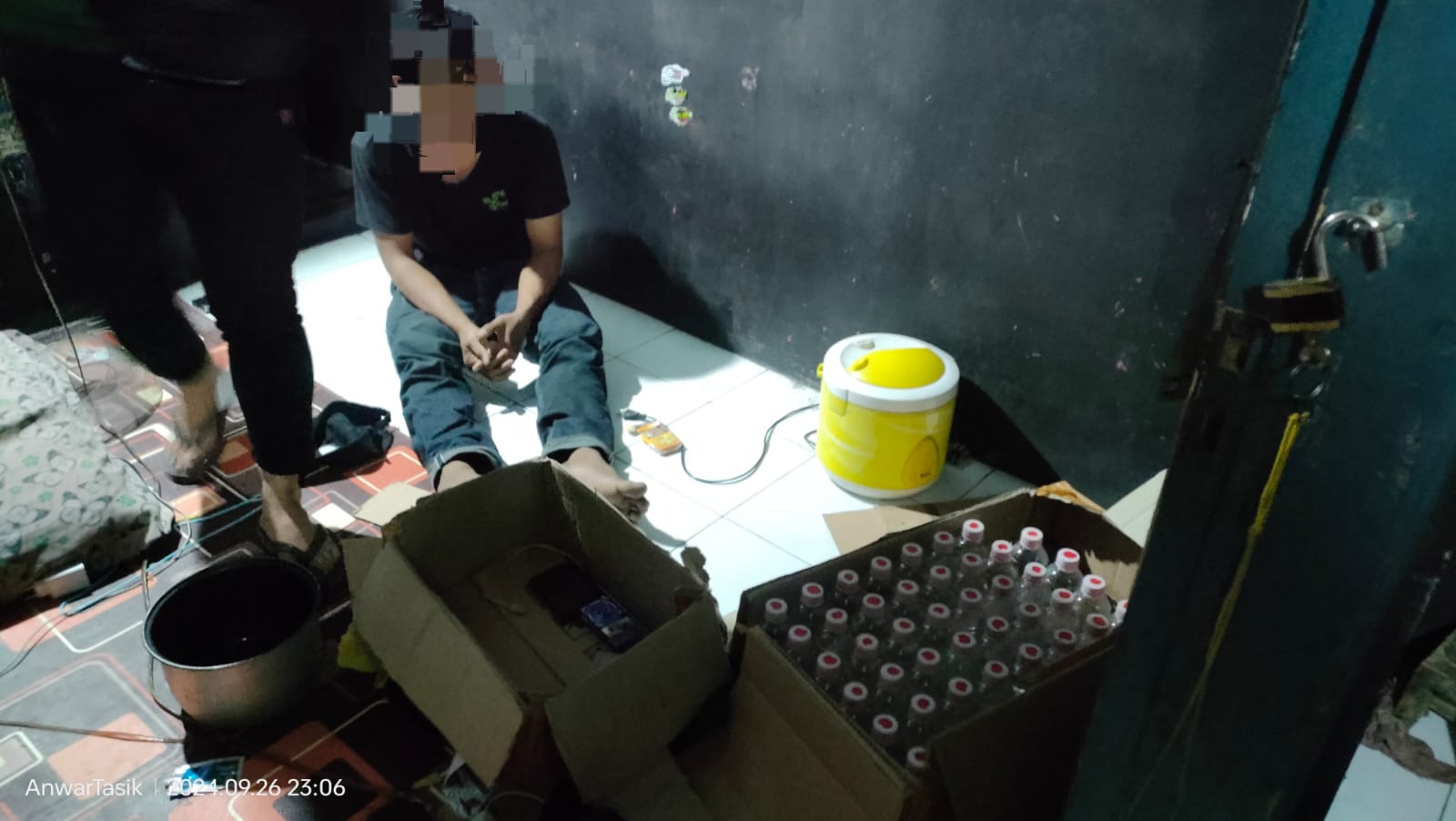 Empat Pelaku Pengedar Minuman Keras Diamankan Polres Tasikmalaya Kota, Ada yang Dikemas Botol Kecil