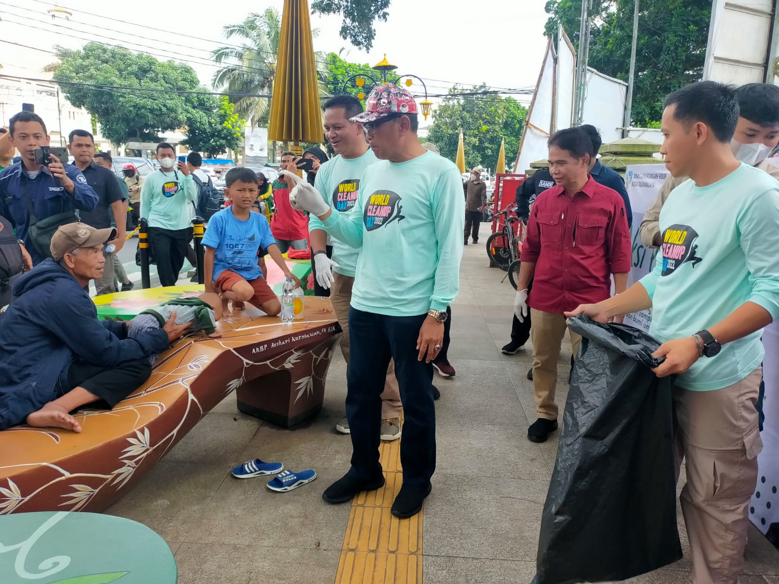 Buang Sampah Sembarangan di Kota Tasik, Siap-Siap Ditipiring!