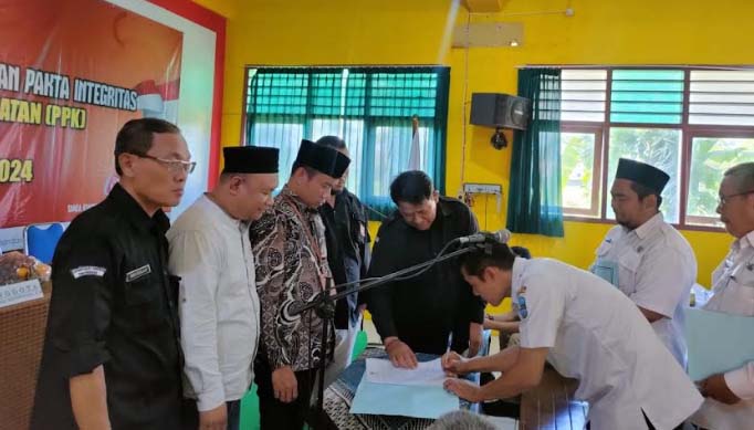KPU Kabupaten Pangandaran Tetapkan 30 Personel Sekretariat PPK, Simak Pesan Muhtadin