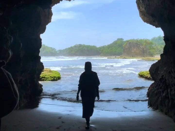 Pantas Pantai Madasari Jadi Wisata Pantai Favorit di Pangandaran, Ternyata Punya 6 Titik Andalan Wisatawan