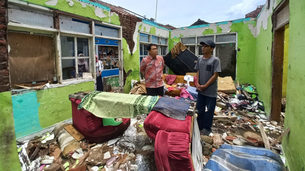 Rumah Warga Ambruk di Tawang, Pemkot Tasikmalaya Bergerak Cepat Siapkan Bantuan Hunian Layak