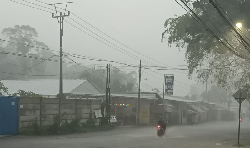 Cuaca Jawa Barat Hari Ini, Berawan Hingga Hujan Lebat, BMKG Minta Masyarakat Waspada