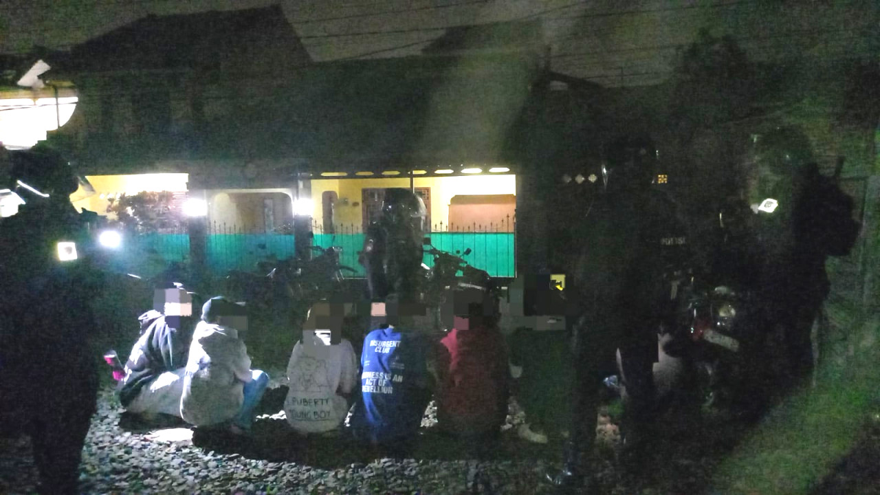 Patroli Malam di Kota Tasikmalaya, Polisi Amankan Remaja Bawa Miras Campur Minuman Energi