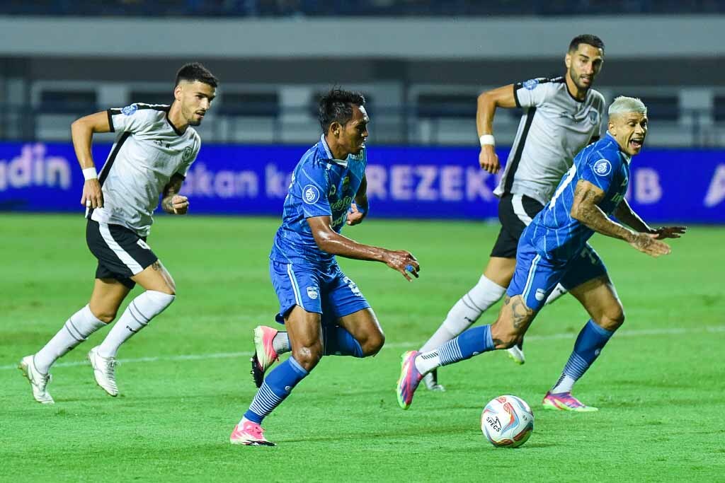 Bobotoh Merindukan Frets Butuan Gabung Persib Lagi, Permainan Robi Darwis dan Henhen Kerap Kedodoran