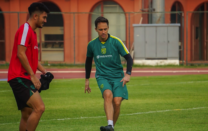 Persebaya vs Arema FC: Paul Munster Absen Mendampingi, Target Bajul Ijo Kokoh di Puncak Klasemen 