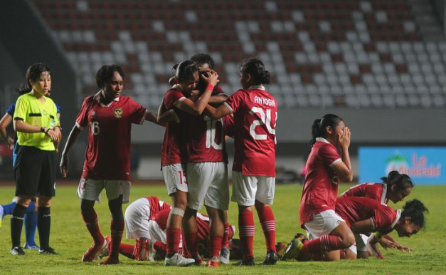 Timnas Putri Indonesia Taklukkan Singapura 2-1 dalam Laga Persahabatan FIFA