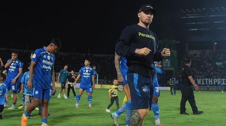 Tak Ingin Bobotoh Penasaran Bojan Beberkan Alasan Marc Klok Tak Perkuat Persib di Leg Pertama, Leg Kedua Main?