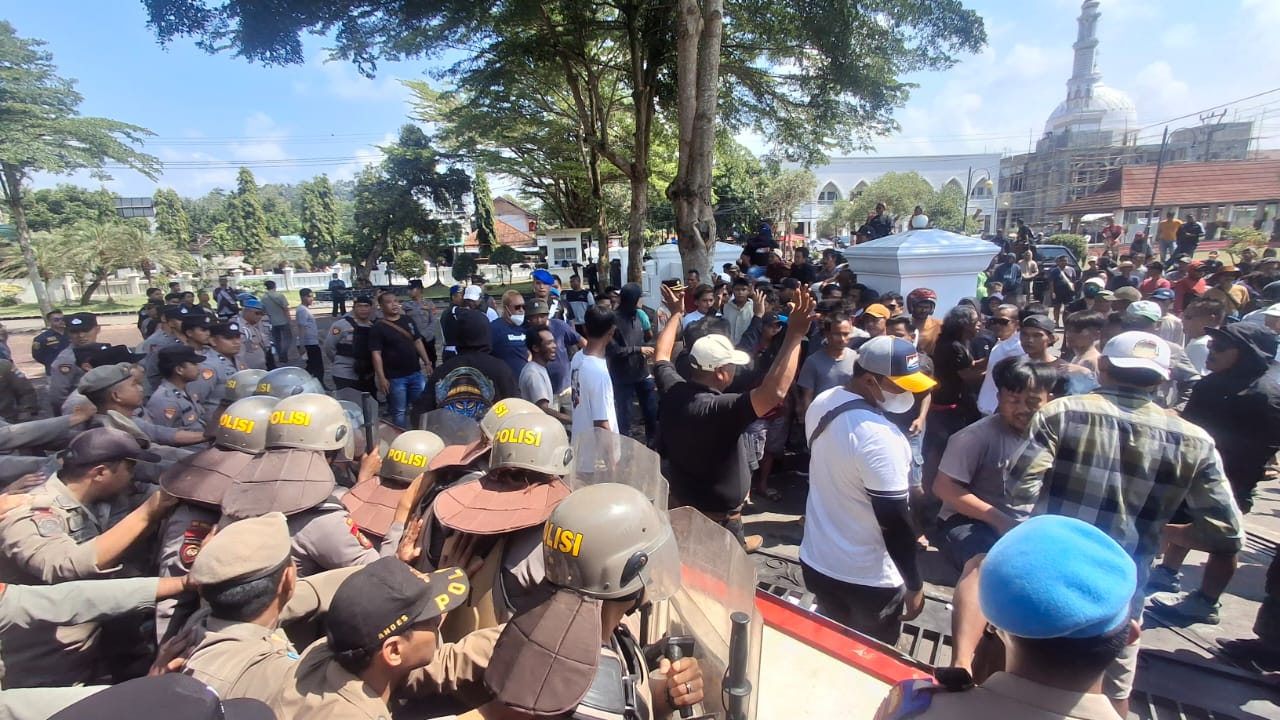 Nelayan Tuntut Legalitas Penangkapan Benur, Desak Pemkab Pangandaran Segera Terbitkan SKAB