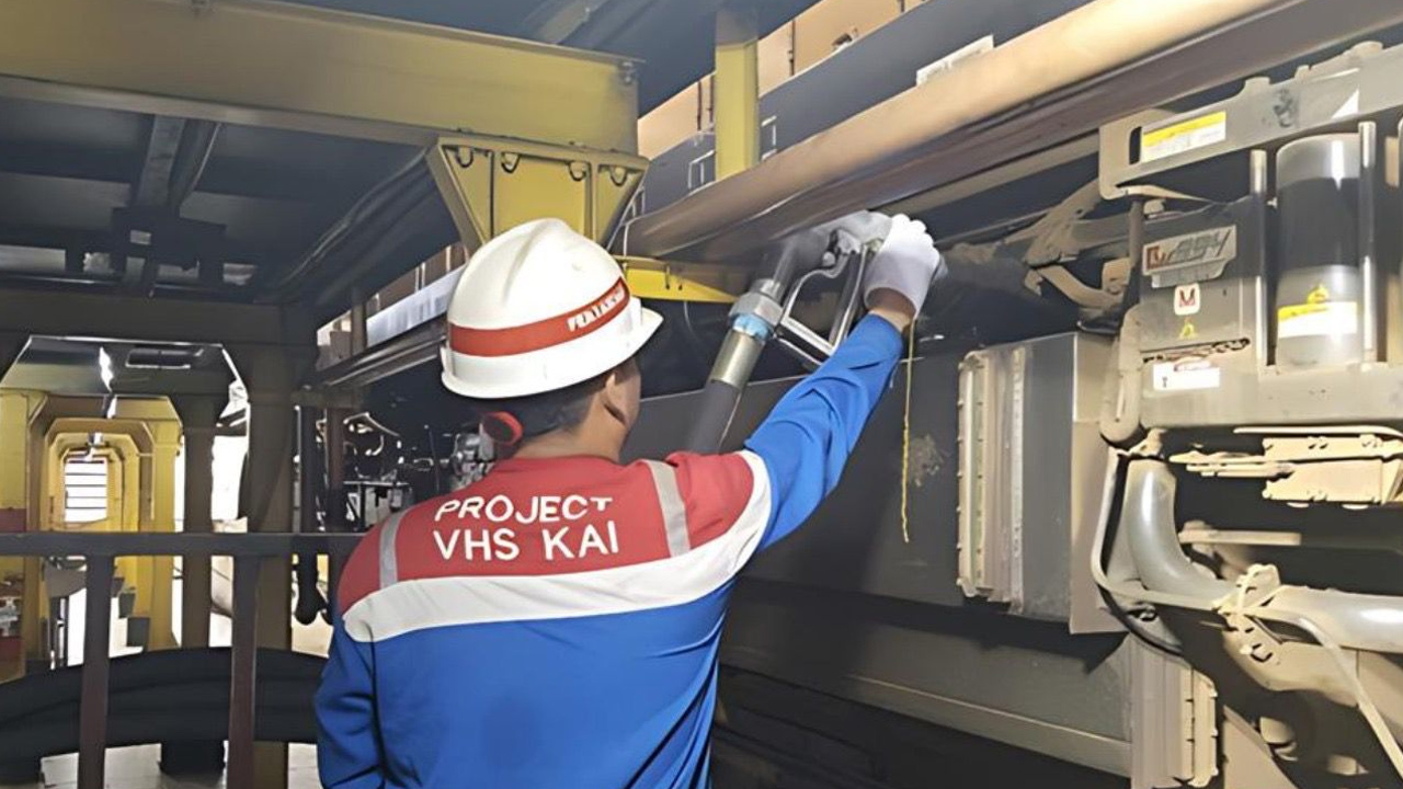 Dukung Mobilitas dan Distribusi Nasional, KAI Serap 54,9 Juta Liter BBM Subsidi