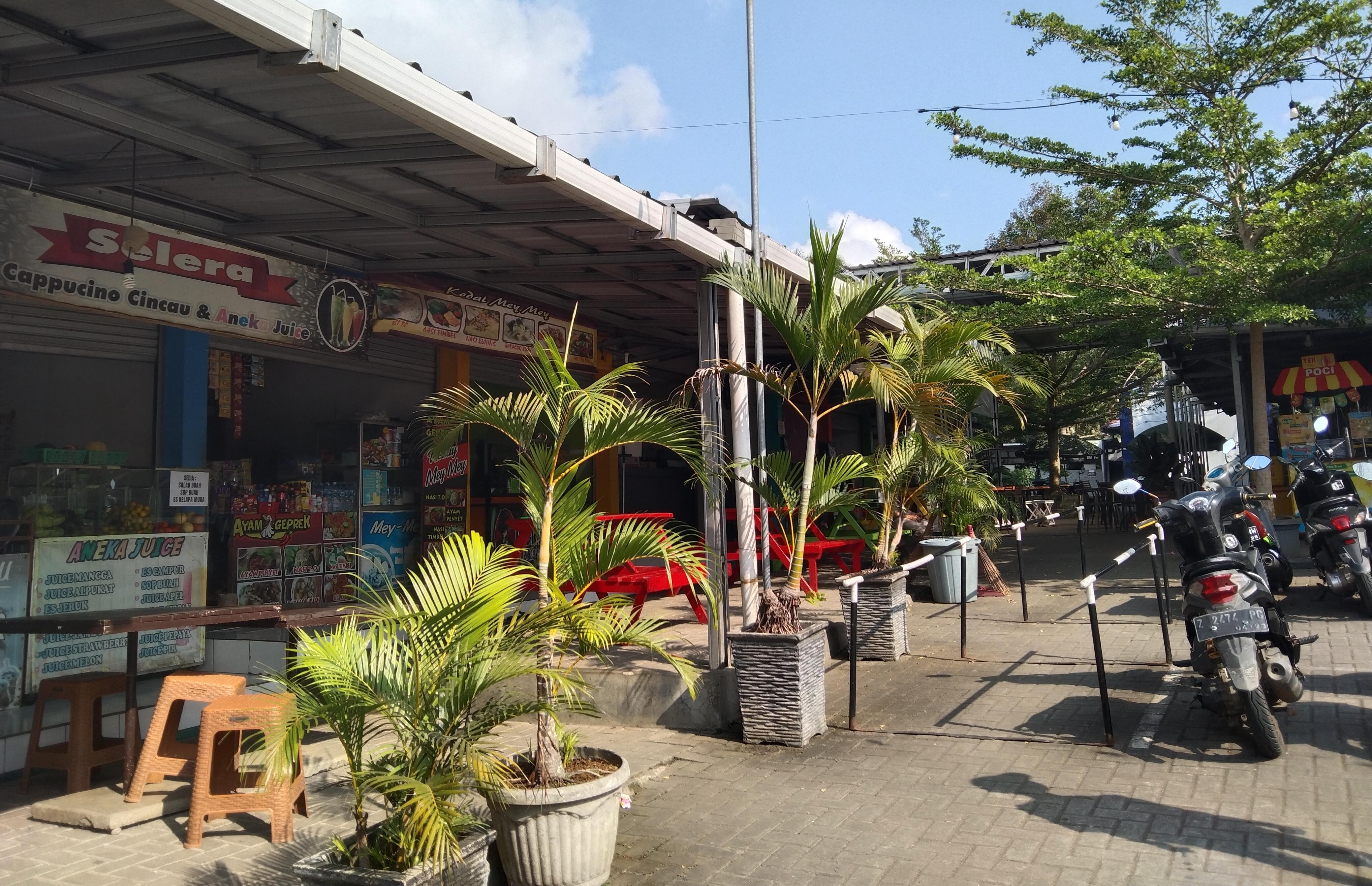 Tempat Nongkrong Asyik di Karangnunggal, Yuk Coba Kulineran di MM Food Court, Ada Banyak Jajanan Lho