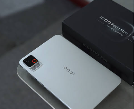 iQOO Pad Ultra Jadi Tablet Gaming Serius, Kipas Internal dan Gamepad Bikin Penasaran