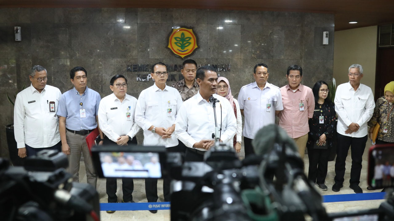 Beredar Pupuk Palsu, 27 Perusahaan Curang Ditindak, Petani Rugi Rp 3,23 T, 11 Pegawai Kementan Dinonaktifkan