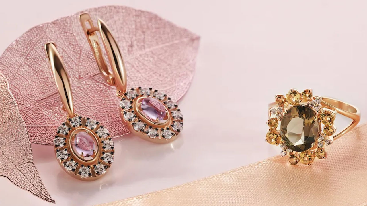 Perbedaan Emas Rose Gold dan Emas Kuning: Ini 7 Hal Penting yang Wajib Kamu Tahu Sebelum Membeli