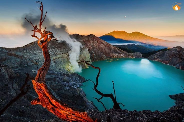 Resmi! Wisata Alam Kawah Ijen Kembali di Buka