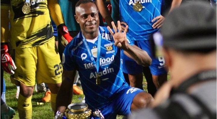 20 Tahun Berkarier di Indonesia, Bek Persib Bandung Raih Prestasi Berlipat, Rasakan Juara Liga 1 Empat Kali