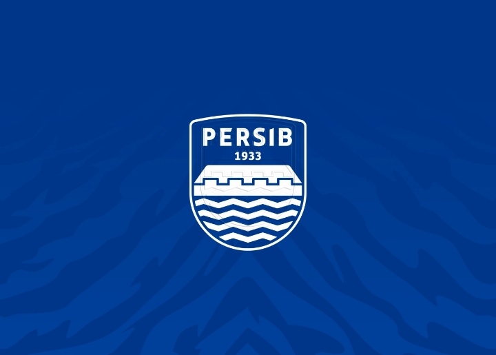 Ikut Terharu, Mantan Bek Persija Menyanyikan Anthem Persib Bandung Biru di Hatiku di Hadapan Bobotoh