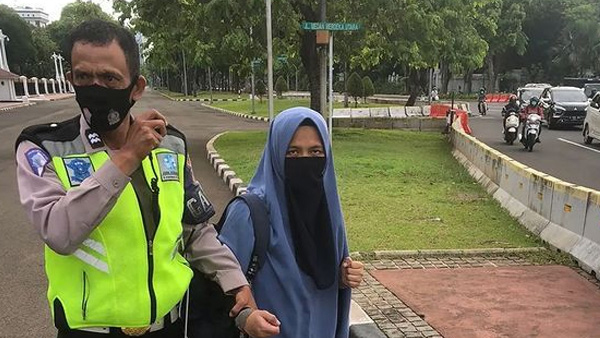 Detik-Detik Wanita Berpistol Terobos Istana Presiden, Nasibnya Kini?