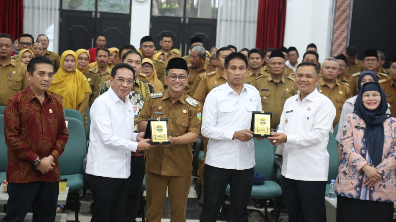 Wamendagri dan Wamenkes Tinjau Skrining TBC, Bupati Optimis Capai Target Temuan Kasus 100 Persen Nihil
