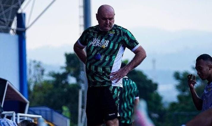 Gim Internal Persib Diwarnai Benturan dan Cedera, Bojan Hodak Berharap Ini