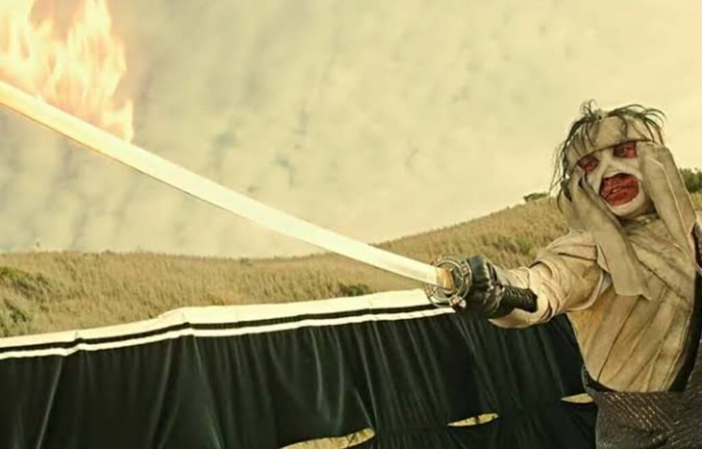 5 Jurus Pedang Mugenjin Shishio yang Mengeluarkan Api saat Melawan Battousai si Pembantai di Rurouni Kenshin
