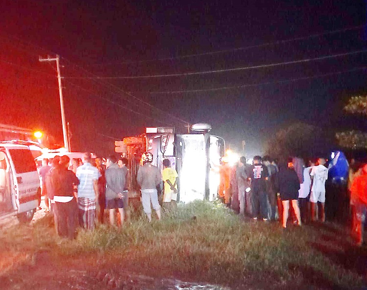 Rombongan Pariwisata SMPN 3 Garut Alami Kecelakaan di Purworejo, Semua Penumpang Bus Selamat