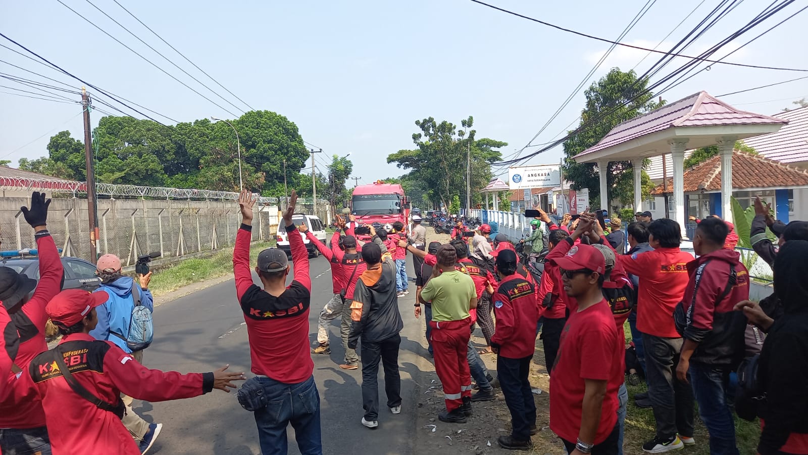 Buruh Migas Pertamina Terminal Tasikmalaya Mogok Kerja Selama 3 Hari, Terkait Persoalan Upah?