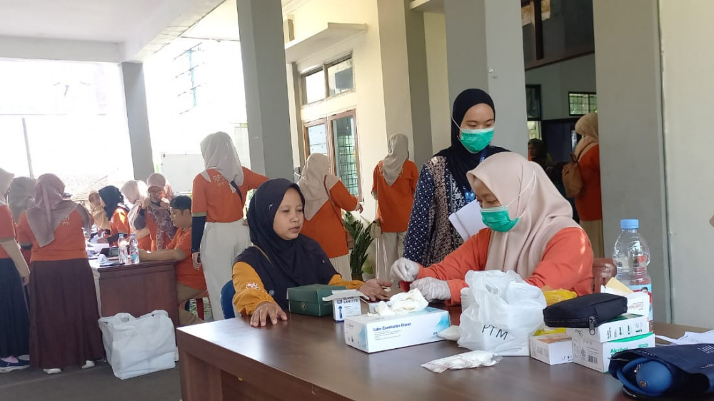 Apoteker Kota Tasikmalaya Tebar Kepedulian Lewat Pemeriksaan Kesehatan Gratis 