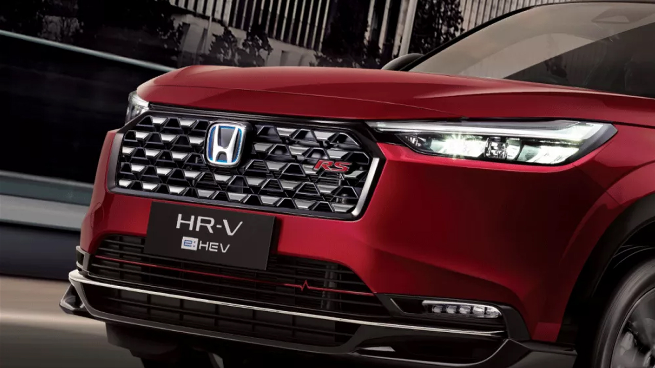 Berikut Perbedaan Harga dan Spesifikasi Honda HR-V Terbaru 2025 Dilengkapi Panoramic Glass Roof