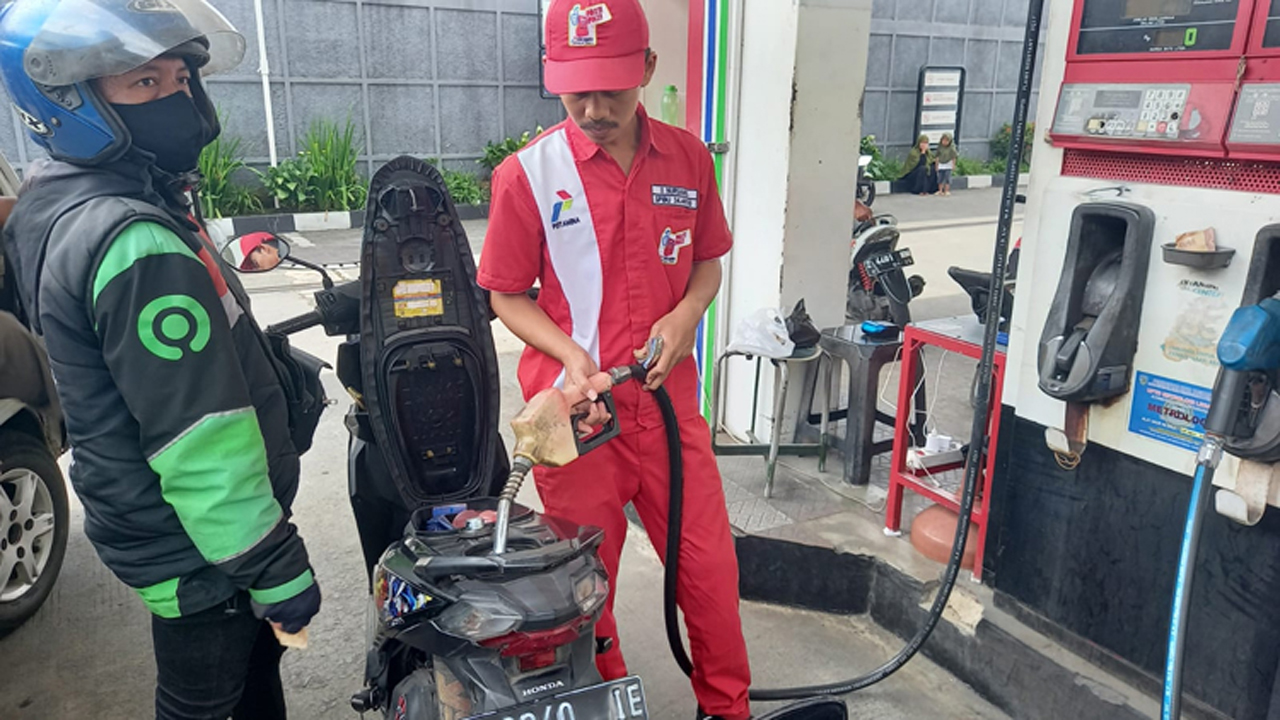 Daftar Harga BBM Terbaru se-Indonesia per 15 Desember 2025, Pertamina dan SPBU Swasta Kompak Naik