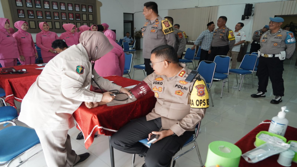 Bakti Kesehatan Hari Bhayangkara Ke-78, Polres Tasikmalaya Kota Lakukan Donor Darah