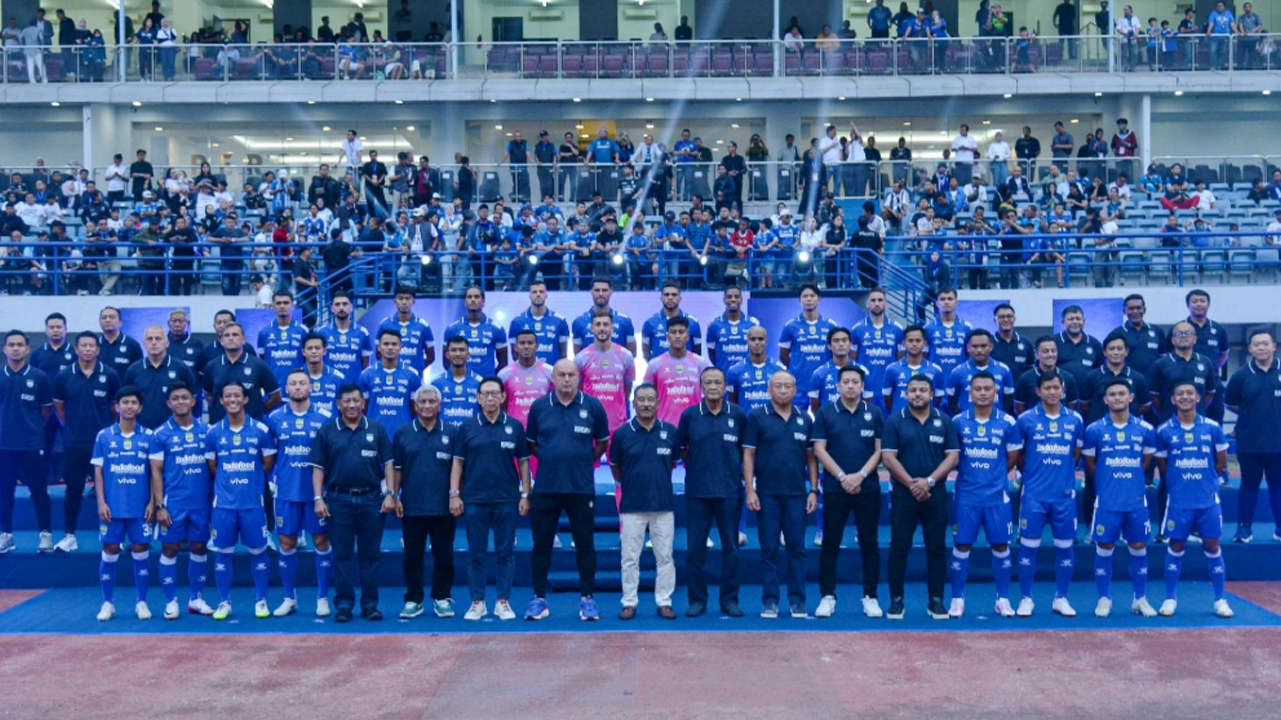 Persib Bandung Resmi Umumkan Daftar Pemain Musim 2025/26, Targetkan Hattrick Juara dan Tembus Asia