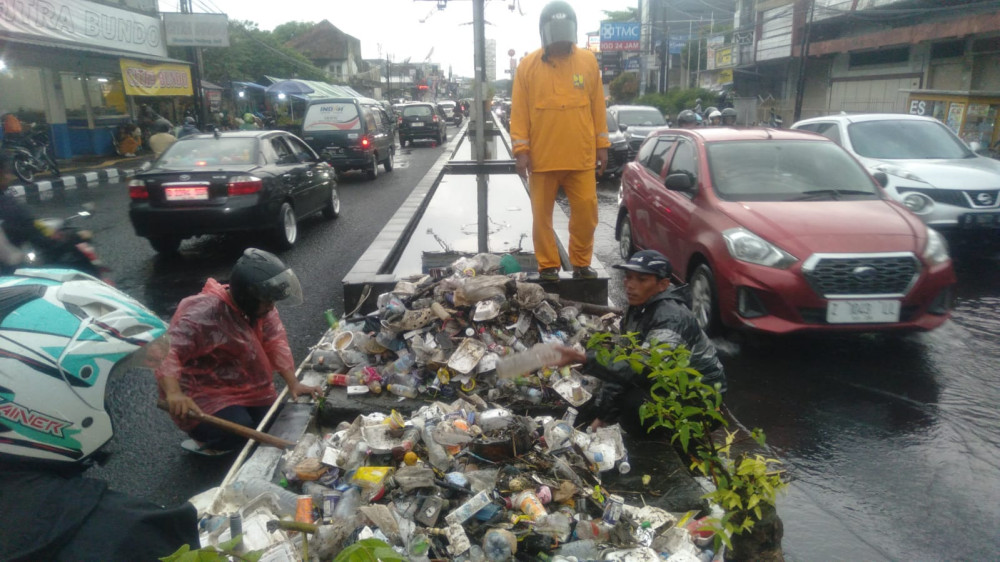 Pemkot Tasikmalaya Akui Tantangan Pengelolaan Sampah, Fokus Perbaiki Sistem Drainase dan Data Lingkungan
