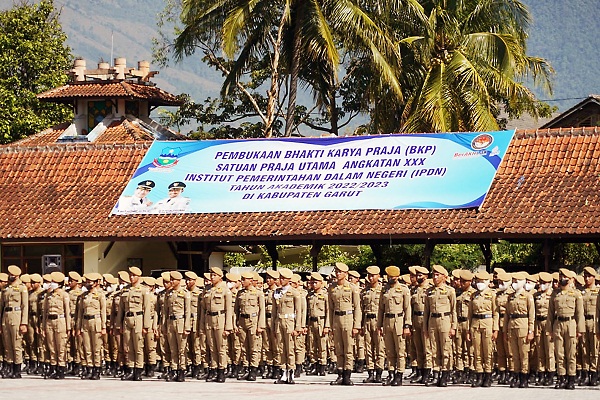 Mantap, 483 Praja Utama IPDN Mengabdi ke Desa-Desa di Garut, Bupati Rudy Gunawan Antusias Menyambut