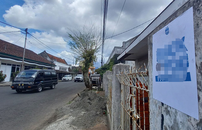 Jelang Persib versus Persija, Poster Provokatif Terpasang di Jalan Tarumanagara Tasikmalaya 