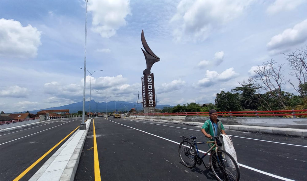 KEREN KAN! Jembatan Terpanjang di Kota Tasik Jadi Spot Bernuansa Kekinian