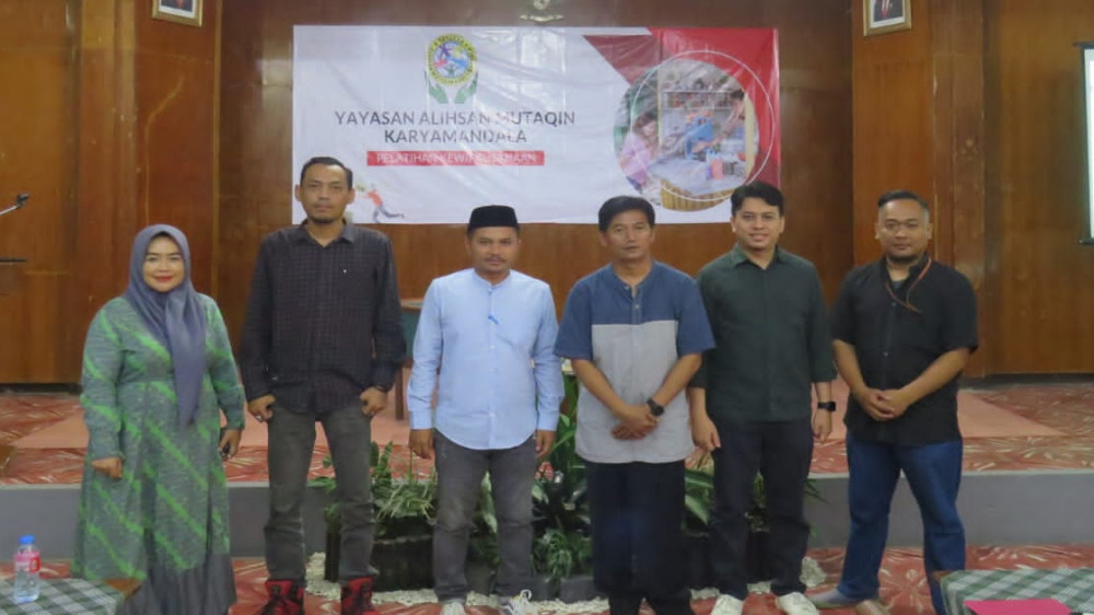 Yayasan Alihsan Mutaqin Karyamandala Kota Tasikmalaya Transfer Ilmu kewirausahaan ke Ratusan Santri 