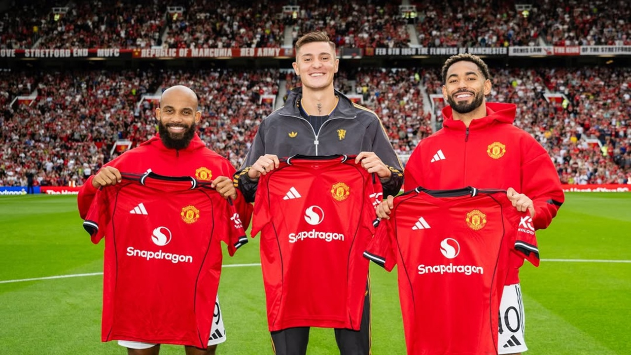 Trisula Baru Manchester United Bernilai 200 Juta Pound, Bisakah MU Bangkit?