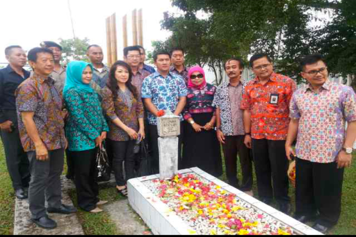 200 Pahlawan Nasional Indonesia Salah Satunya KH Zainal Musthafa Dimakamkan di Kampung Ini