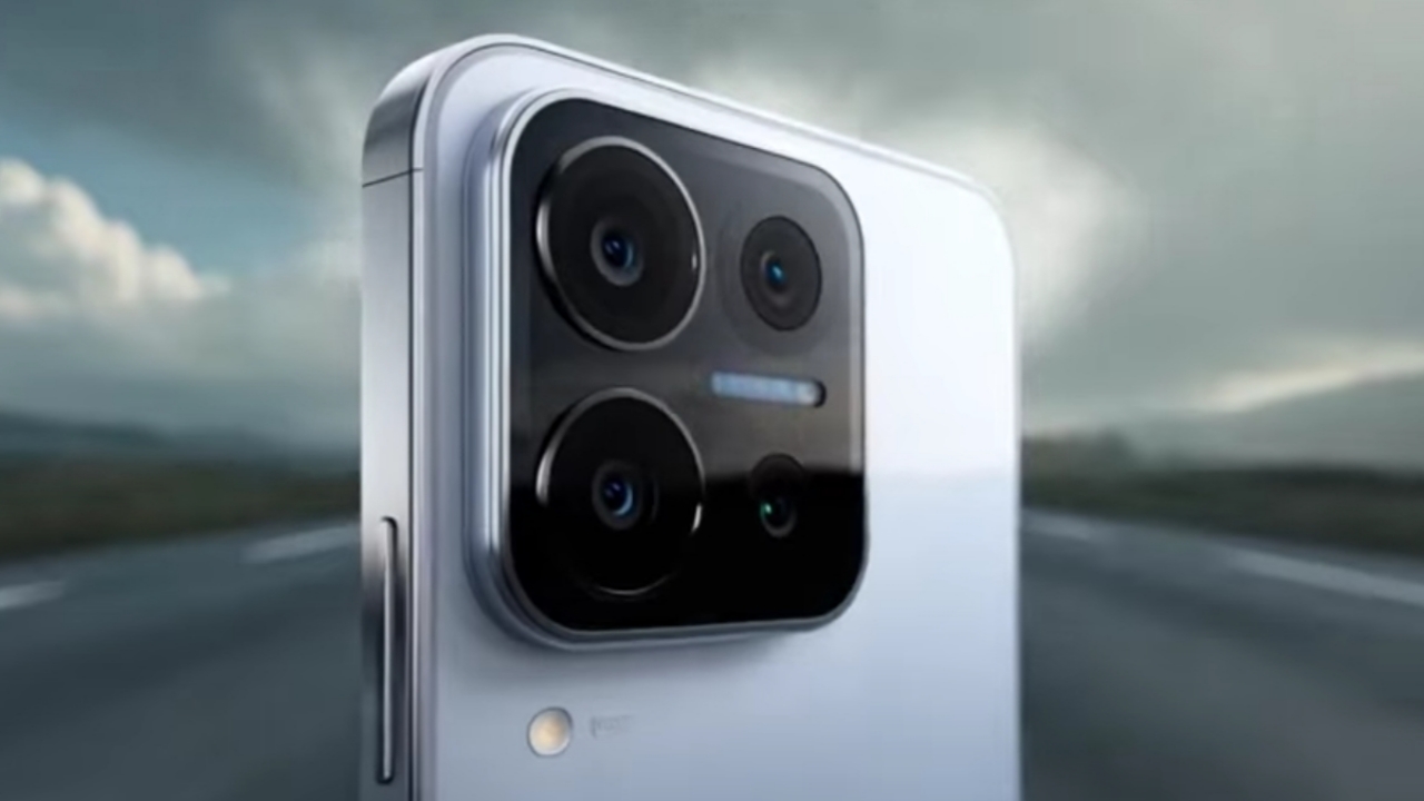 Desain iQOO 15 Ultra Seperti Datang dari Masa Depan, Jadi Standar Baru Flagship Gaming Premium 2026