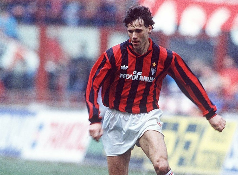 Van Basten: Arrigo Sacchi Tidak Menciptakan Apapun untuk AC Milan, Kami Selalu Menang Karena Punya Bek Hebat