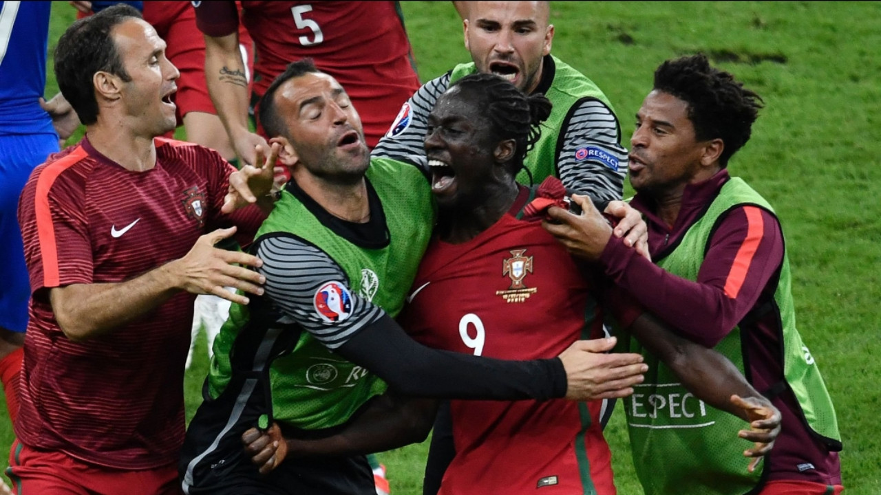 Portugal Juara Euro, Minions Tayang Perdana, hingga Satelit Telstar Mengorbit