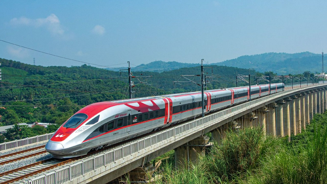 Jadwal Terbaru Whoosh Sabtu-Minggu, Cek Jamnya Jangan Sampai Berangkat Kepagian