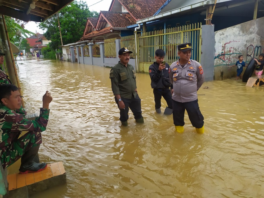 Aktivitas Lumpuh, Ribuan Rumah di Tanjungsari Tasik Terendam Air Banjir 