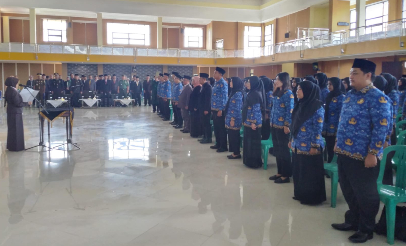 Wali Kota Banjar Lantik 147 PNS, Sampaikan Pesan untuk Dilaksanakan